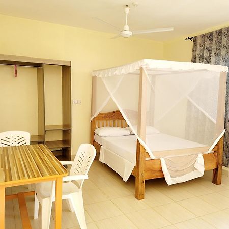 Casuarina Lounge Otel Malindi Dış mekan fotoğraf
