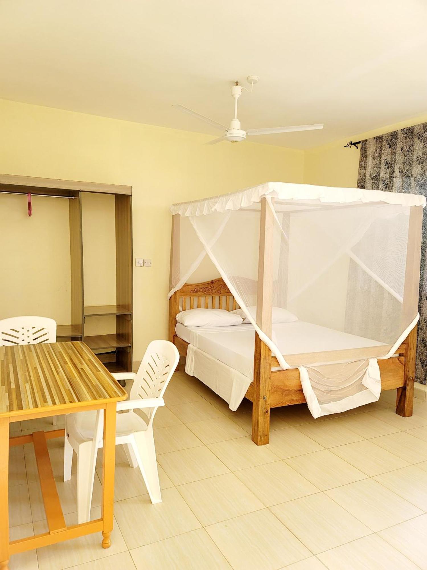 Casuarina Lounge Otel Malindi Dış mekan fotoğraf