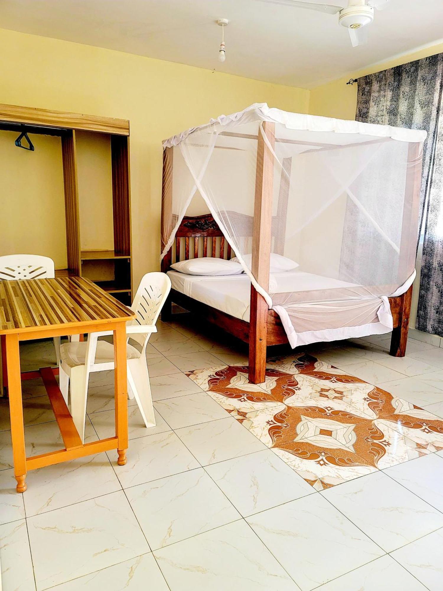 Casuarina Lounge Otel Malindi Dış mekan fotoğraf