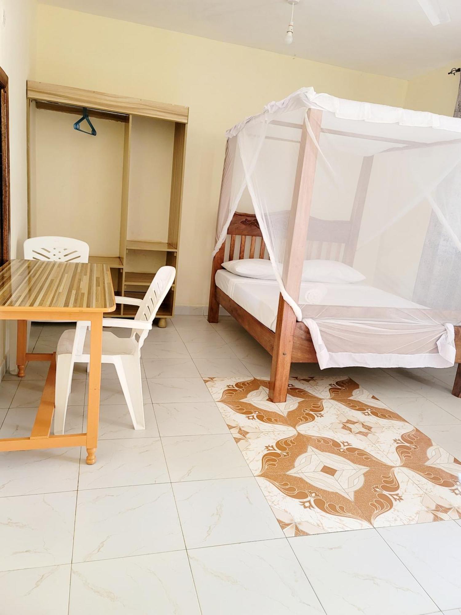 Casuarina Lounge Otel Malindi Dış mekan fotoğraf